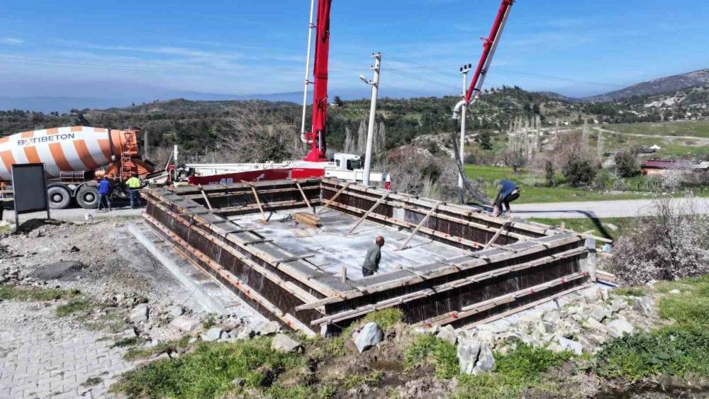 &Uuml;reticiye modern ve g&uuml;venli sulama desteği
