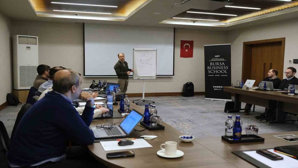 Bursa Business School&rsquo;dan "Yapay Zeka ile Verimlilik Eğitimi"
