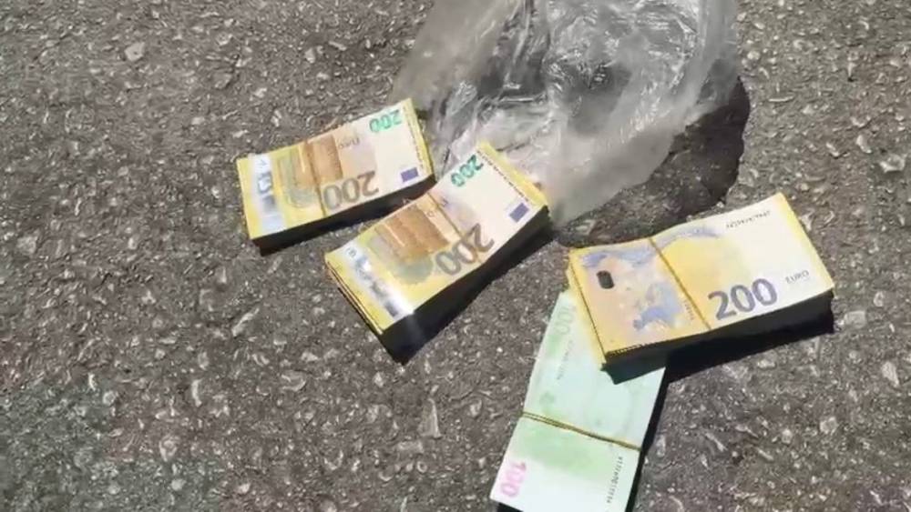 Eski SGK m&uuml;d&uuml;r&uuml; ve 2 başm&uuml;fettişin yargılandığı davada m&uuml;ştekiden dikkat &ccedil;eken ifade: "D&uuml;ped&uuml;z r&uuml;şvet istiyorlar"
