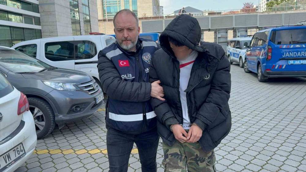 Berber salonundaki kavgada silahla ateş a&ccedil;an şahıs tutuklandı
