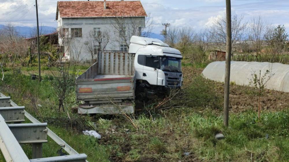Samsun&rsquo;un nisan ayı trafik kaza bilan&ccedil;osu: 1 &ouml;l&uuml;, 576 yaralı
