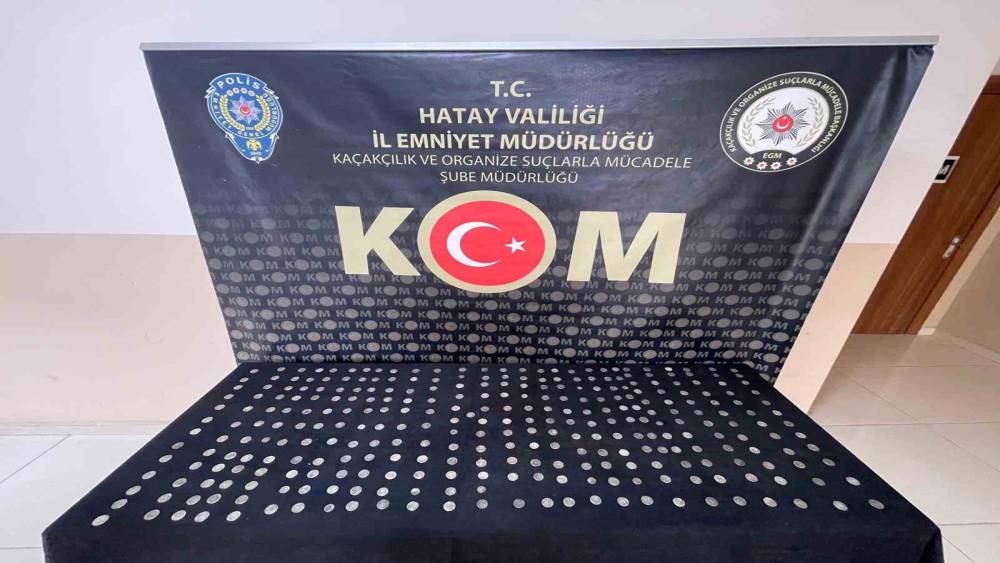 Ticari taksiyle tarihi eser ka&ccedil;ıran şahıslar yakayı ele verdi
