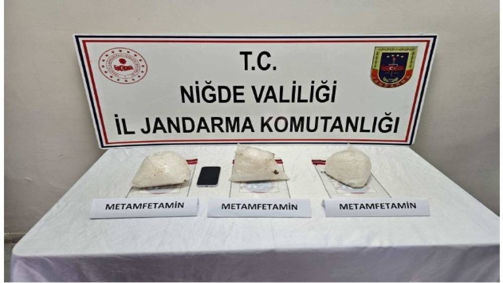 Niğde&rsquo;de 3 kilo uyuşturucu ele ge&ccedil;irildi
