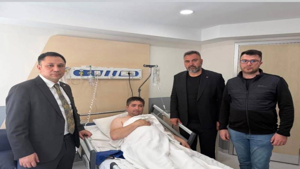 Elektrik akımına kapılan Akar&rsquo;a ziyaret
