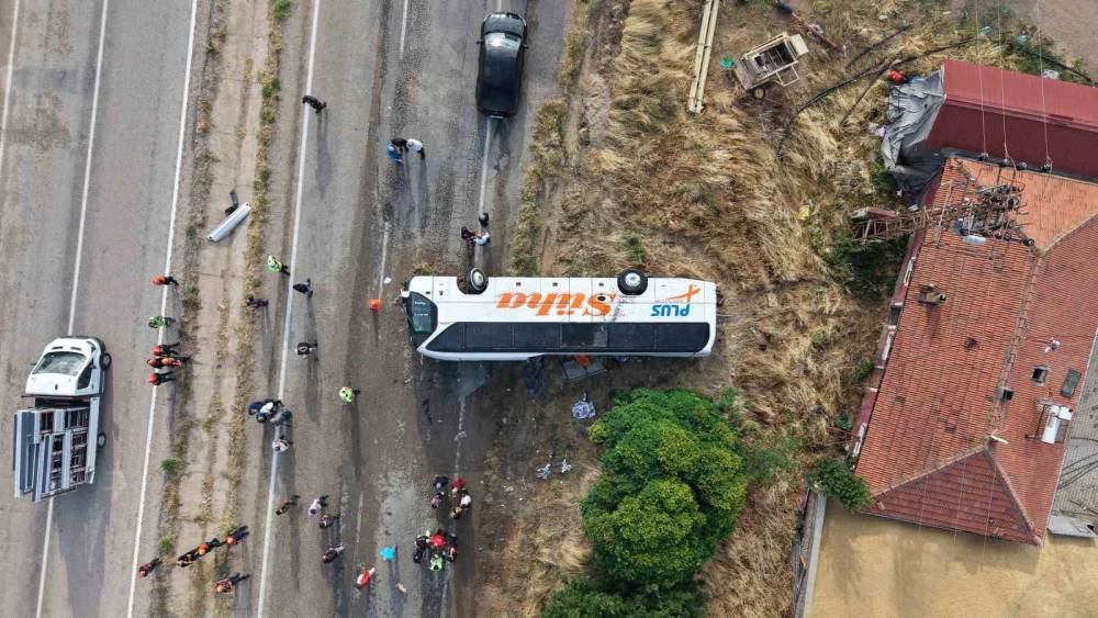 Kırıkkale&rsquo;deki otob&uuml;s kazasında &ouml;len yolcu ve yaralıların kimlikleri belli oldu
