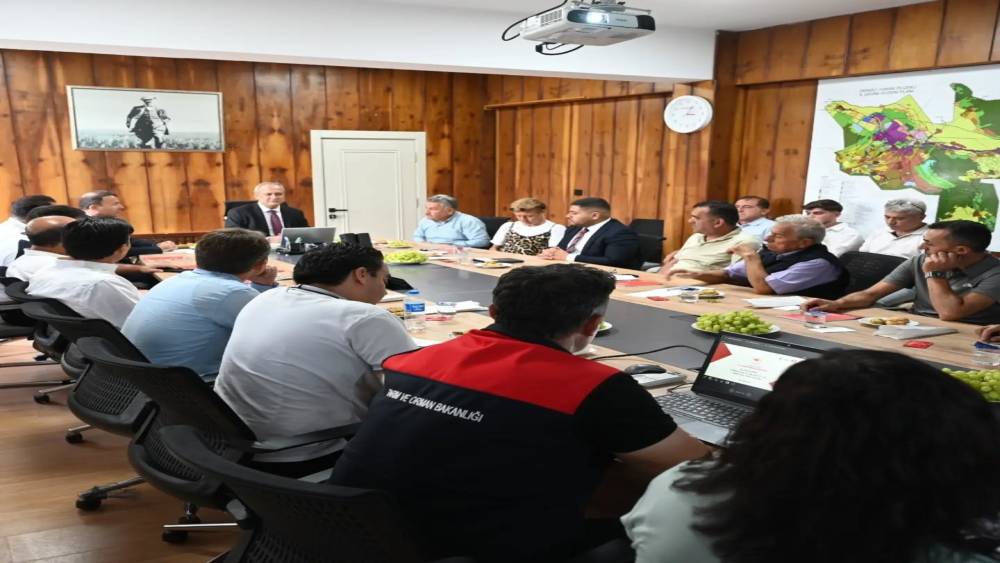 &Uuml;z&uuml;m &uuml;reticisinin talepleri Denizli&rsquo;de masaya yatırıldı
