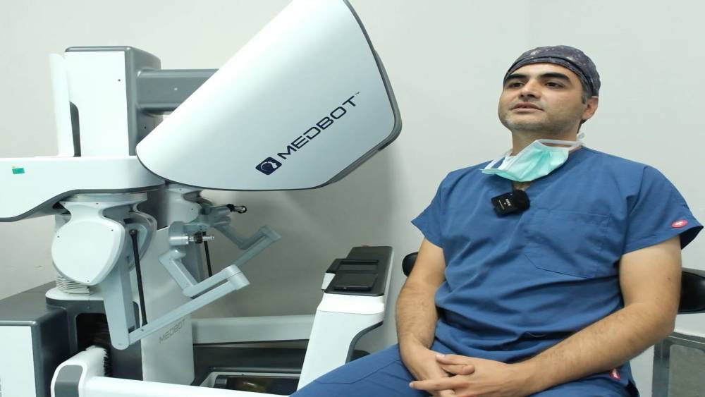 BA&Uuml;N Hastanesi Robotik Cerrahi Teknolojisiyle g&uuml;&ccedil;leniyor
