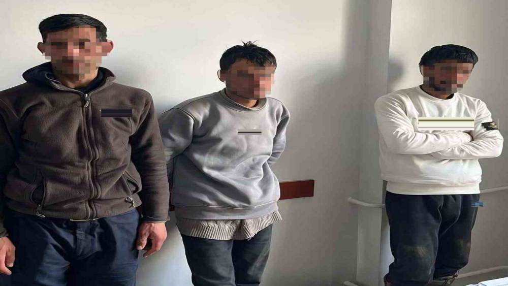Erzurum&rsquo;da 44 d&uuml;zensiz g&ouml;&ccedil;men yakalandı, 106 g&ouml;&ccedil;men sınır dışı edildi
