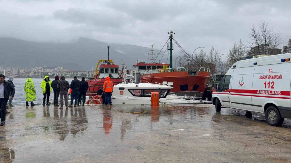 Gemlik Sahili&rsquo;nde erkek cesedi bulundu
