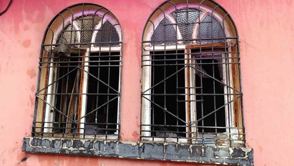 Mardin&rsquo;de m&uuml;stakil evde &ccedil;ıkan yangın s&ouml;nd&uuml;r&uuml;ld&uuml;
