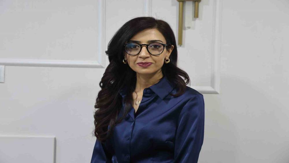 Psikiyatri Uzmanı Kiras: "&Ouml;zellikle gece saatlerinde yoğun şiddet g&ouml;r&uuml;nt&uuml;lerinden uzak durmak gerekiyor"
