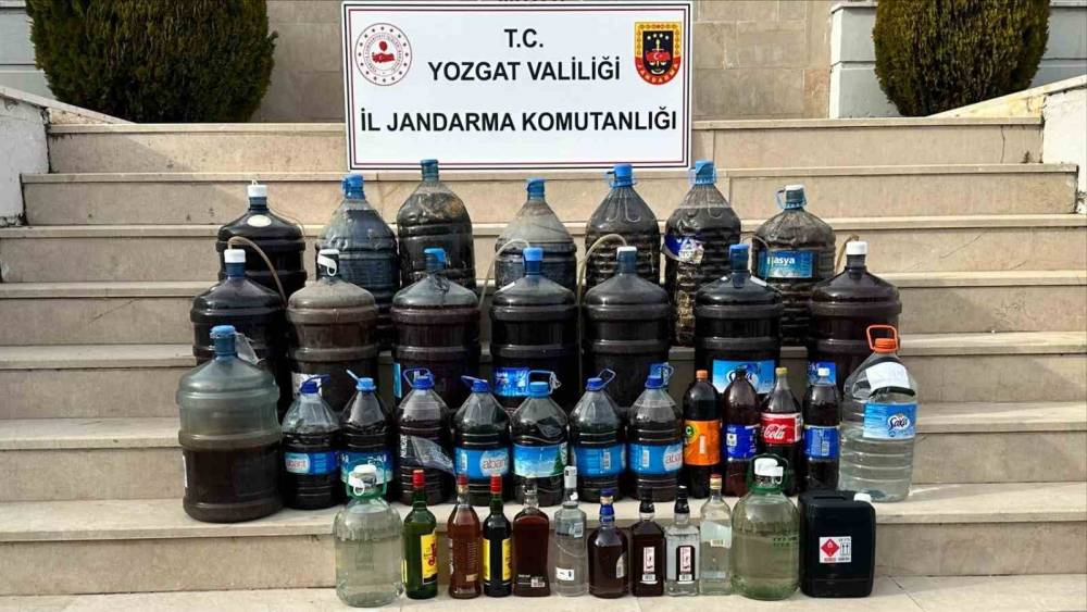 Yozgat&rsquo;ta Jandarma ka&ccedil;ak alkol operasyonu d&uuml;zenledi
