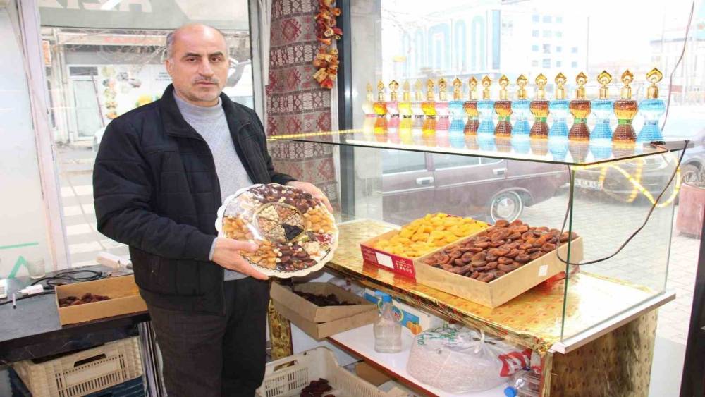 Malatya&rsquo;da oğlu tarafından bı&ccedil;aklanan şahıs hayatını kaybetti
