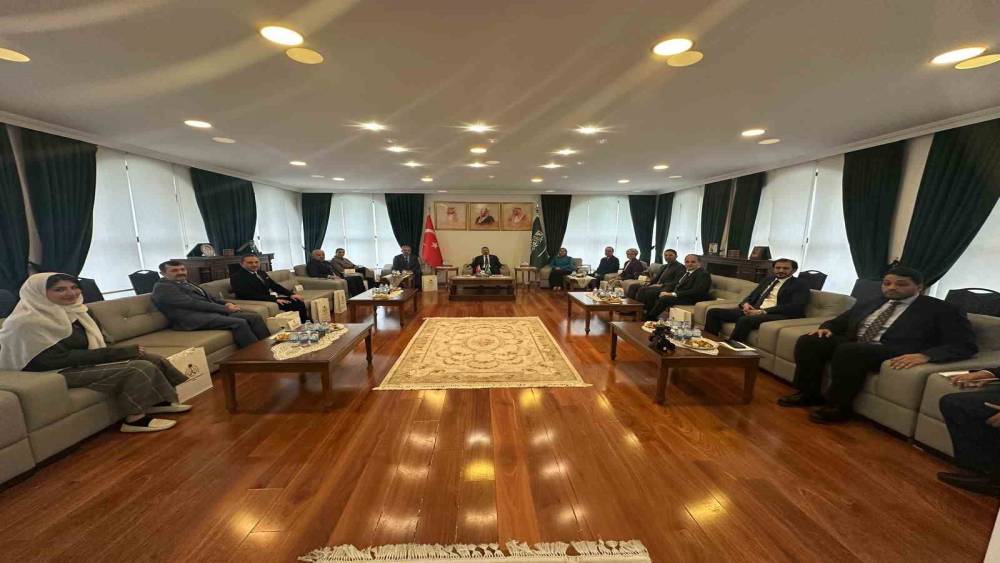 Suudi Arabistan B&uuml;y&uuml;kel&ccedil;isi Abualnasr: "Krallık, T&uuml;rkiye ve diğer &uuml;lkelerle savaşın sona erdirilmesi ve b&ouml;lgesel istikrarın yeniden tesis edilmesine katkı sağlamaya devam etmektedir"
