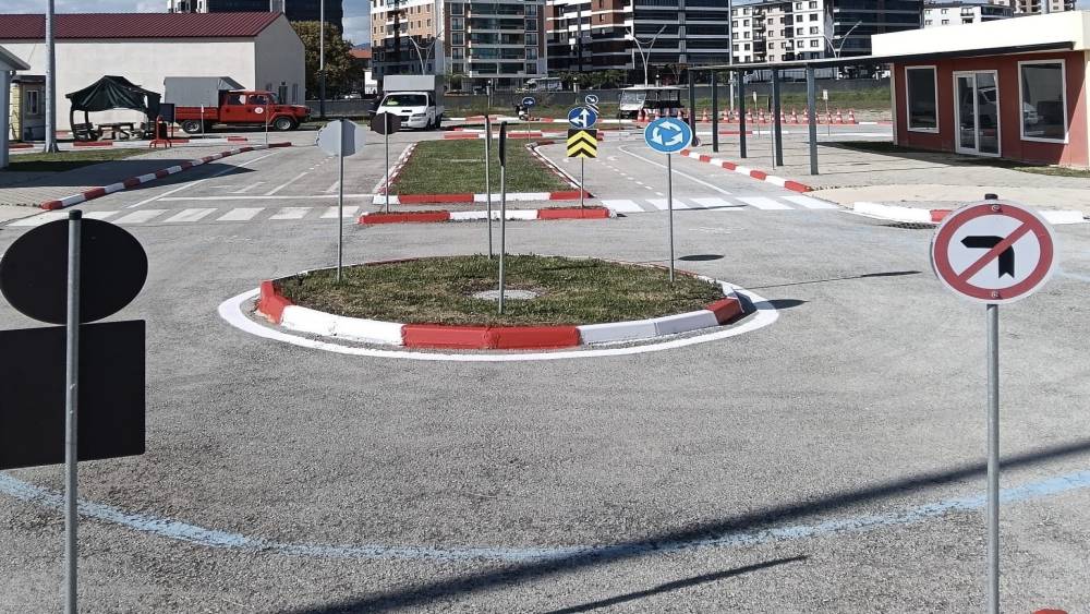 Uşak &Ccedil;ocuk Trafik Eğitim Parkı yenileniyor
