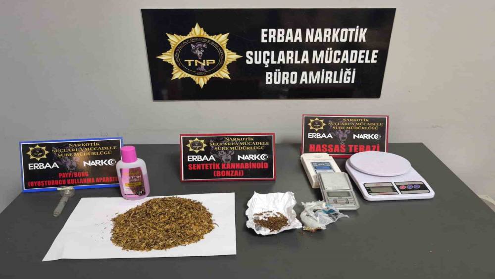 Erbaa&rsquo;da uyuşturucu operasyonu: 3 g&ouml;zaltı
