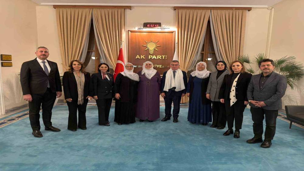 &rsquo;Barış Anneleri&rsquo;nden TBMM AK Parti Grubu&rsquo;na ziyaret
