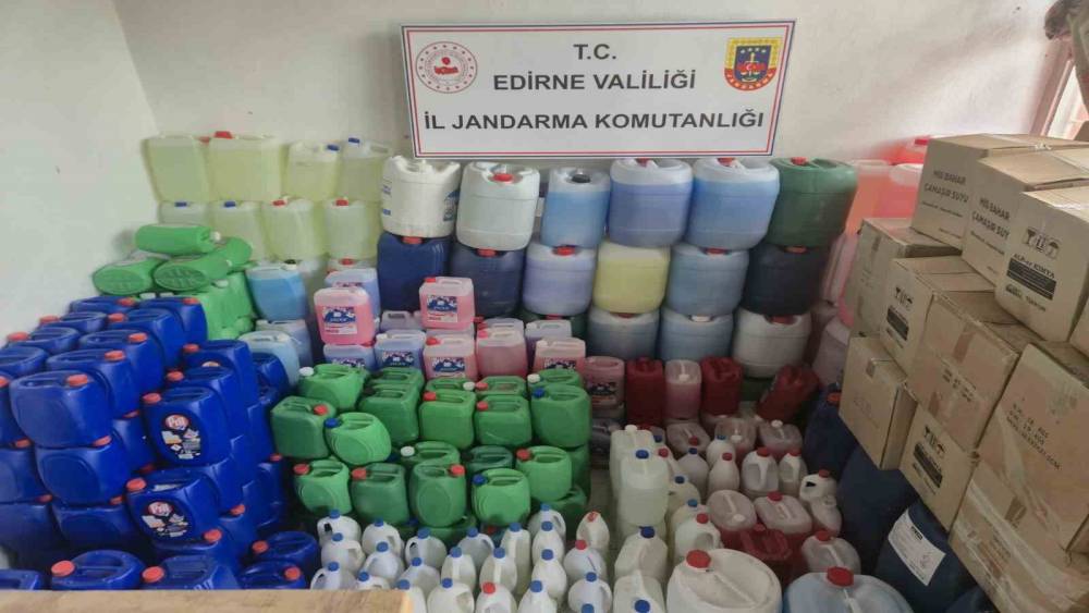 Uzunk&ouml;pr&uuml;&rsquo;de 1 milyon 950 bin TL&rsquo;lik sahte deterjan ele ge&ccedil;irildi
