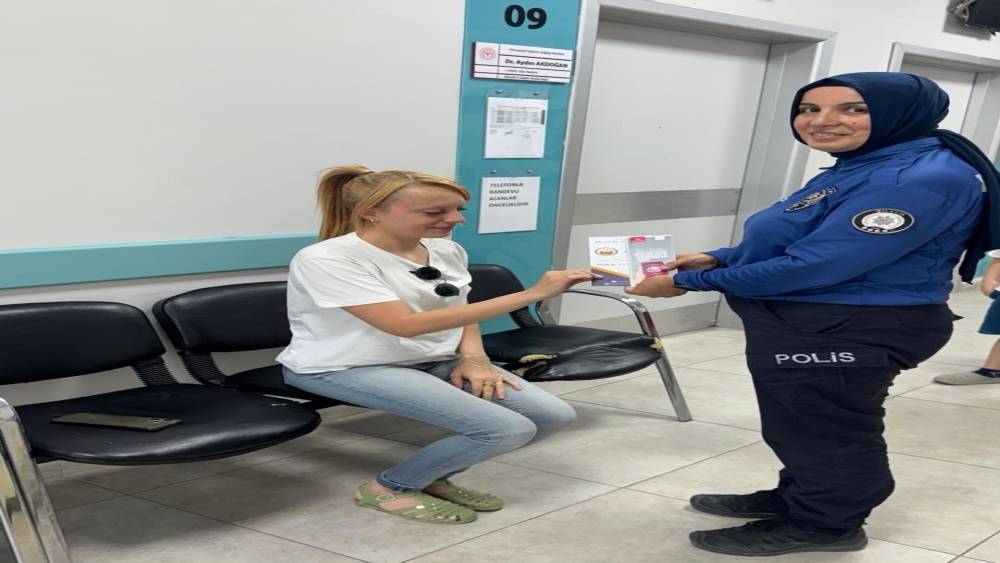 Sağlık hizmeti alan vatandaşlara KADES eğitimi
