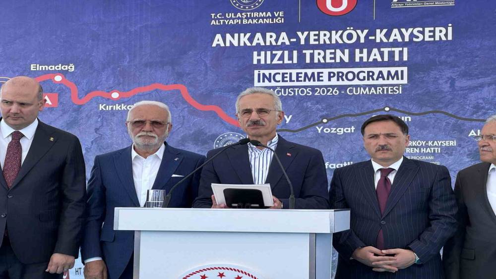 Bakan Uraloğlu: "Yerk&ouml;y - Kayseri Y&uuml;ksek Hızlı Tren Projesi&rsquo;nde işin yarısını tamamladık"
