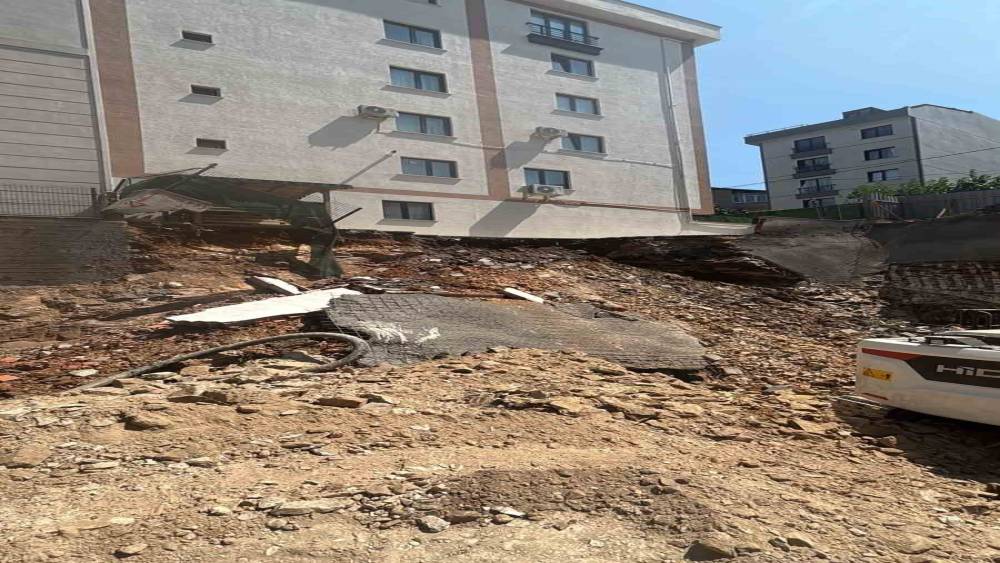 &Ccedil;ekmek&ouml;y Belediyesi&rsquo;nden hafriyat &ccedil;&ouml;kmesine ilişkin a&ccedil;ıklama
