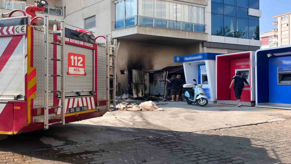 Geri d&ouml;n&uuml;ş&uuml;m kutusunda kaynak yaparken yangın &ccedil;ıktı
