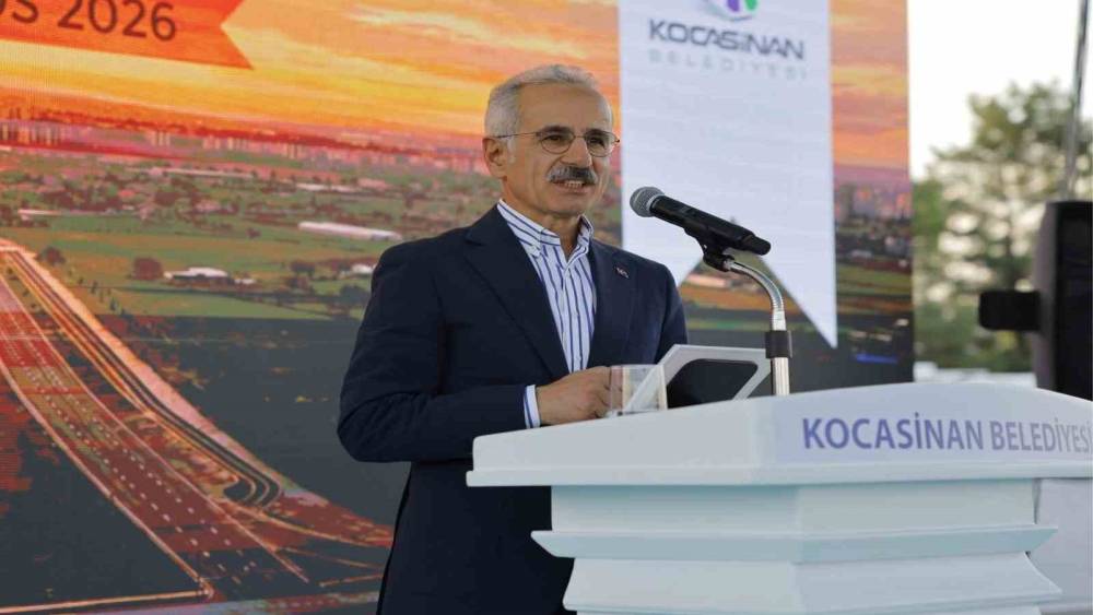 Bakan Uraloğlu: "G&uuml;&ccedil;l&uuml; yerel, g&uuml;&ccedil;l&uuml; T&uuml;rkiye demektir"
