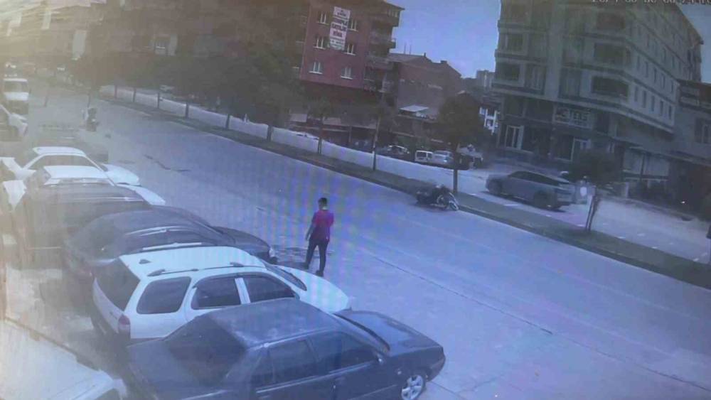Ordu&rsquo;da motosiklet devrildi, s&uuml;r&uuml;c&uuml; yaralandı
