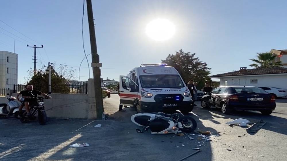 Ayvalık&rsquo;ta yeni a&ccedil;ılan tali yolda kaza: 1 yaralı
