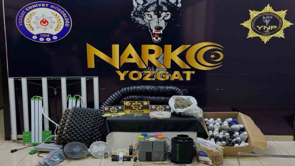Evinde uyuşturucu d&uuml;zeneği ele ge&ccedil;irildi
