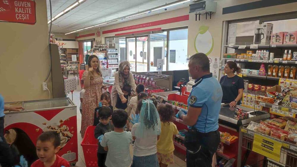 Zabıta Haftası&rsquo;nda miniklerden anlamlı denetim
