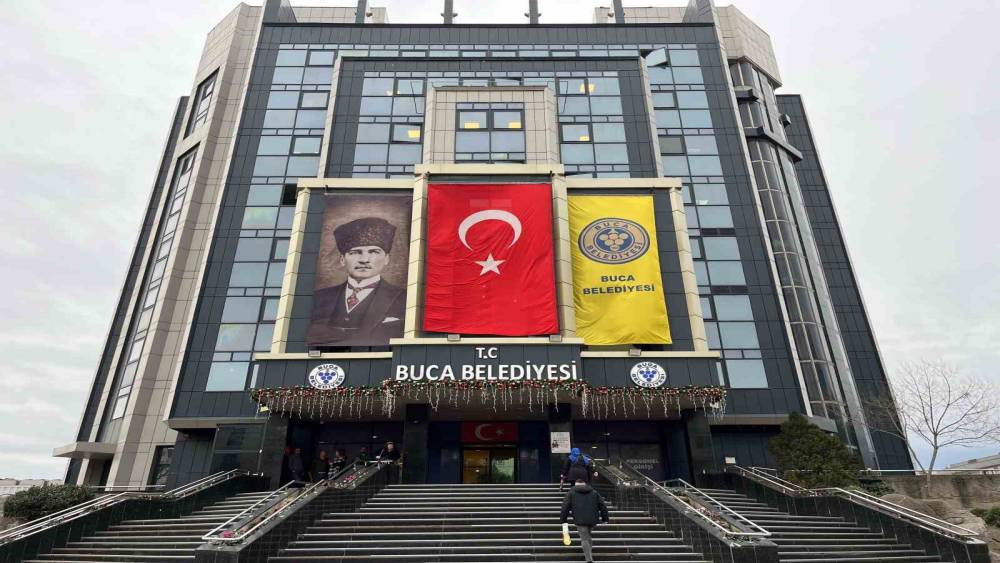Buca Belediyesi&rsquo;ne y&ouml;nelik r&uuml;şvet operasyonunda 7 tutuklama

