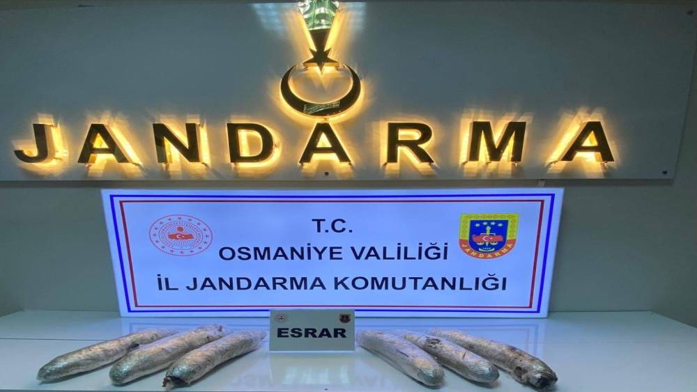 Yedek lastikten 2 kilo esrar &ccedil;ıktı
