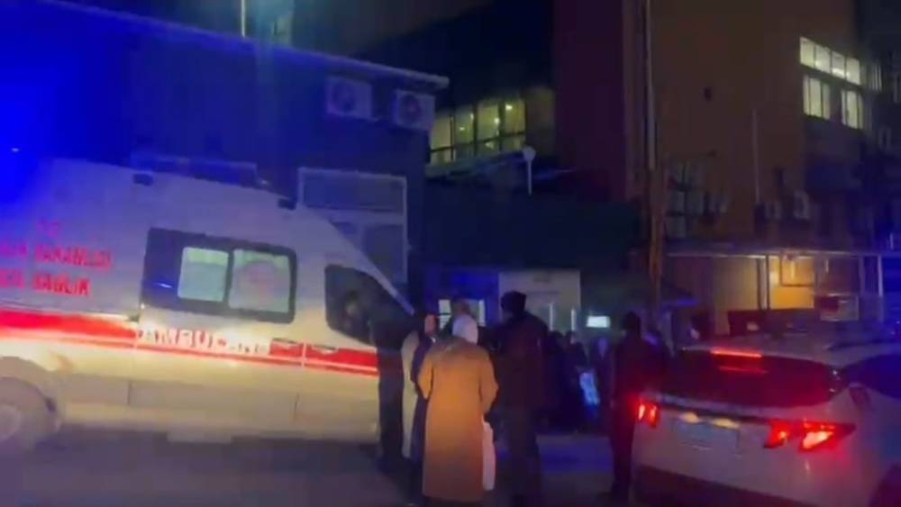 Avcılar&rsquo;da &ccedil;amaşır suyu &uuml;retim tesisinde 8 kişi zehirlendi
