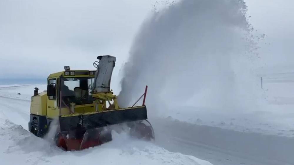 Kars&rsquo;ta 25 k&ouml;y yolu ulaşıma kapandı, ekipler seferber oldu
