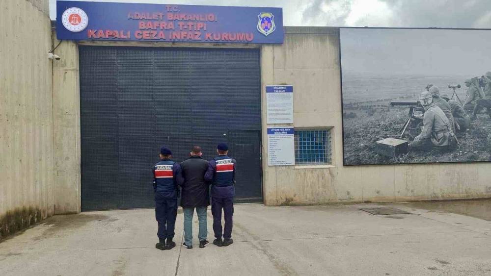 Samsun&rsquo;da 18 yıl hapis cezası bulunan firari jandarma operasyonuyla yakalandı
