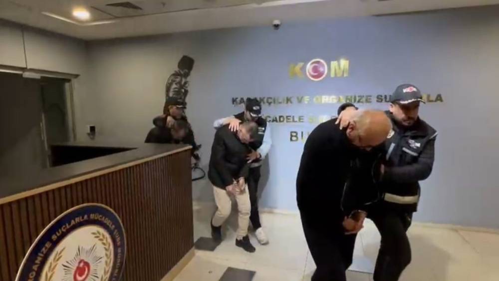 Y&uuml;ksek faizle tefecilik yaptılar, icra ile mallara &ccedil;&ouml;kt&uuml;ler
