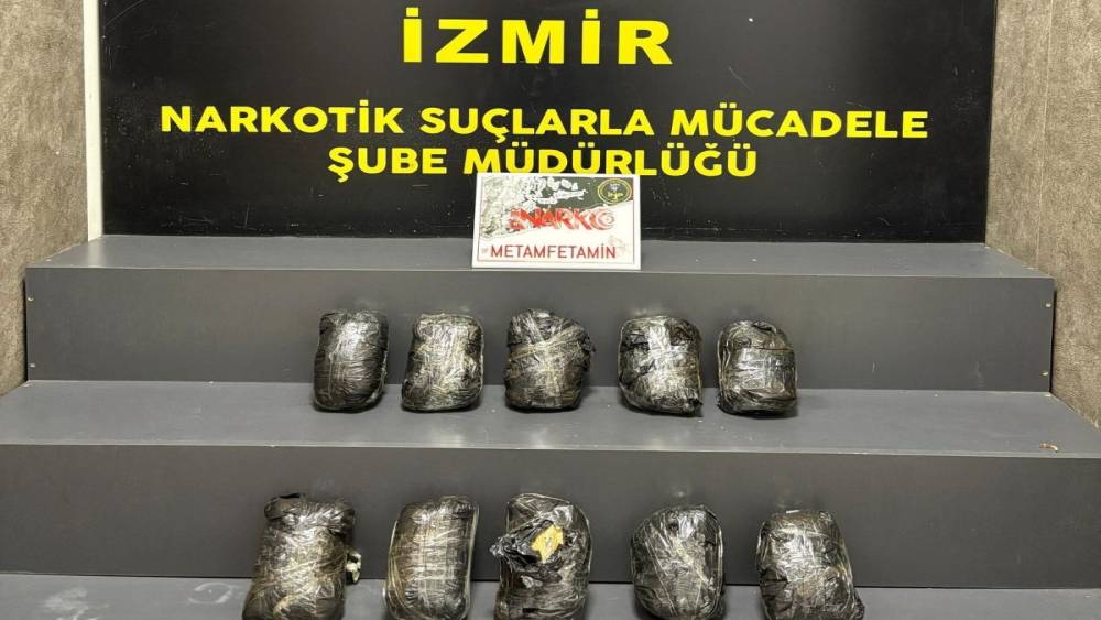 &rsquo;Alis&rsquo; tepki verdi, ara&ccedil;tan 10 kilo uyuşturucu &ccedil;ıktı
