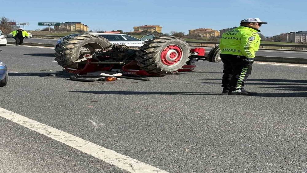 Bolu&rsquo;da trakt&ouml;r devrildi: 1 &ouml;l&uuml;
