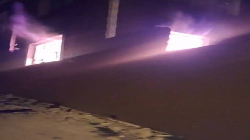 Altın&ouml;z&uuml;&rsquo;nde evden alevler y&uuml;kseldi
