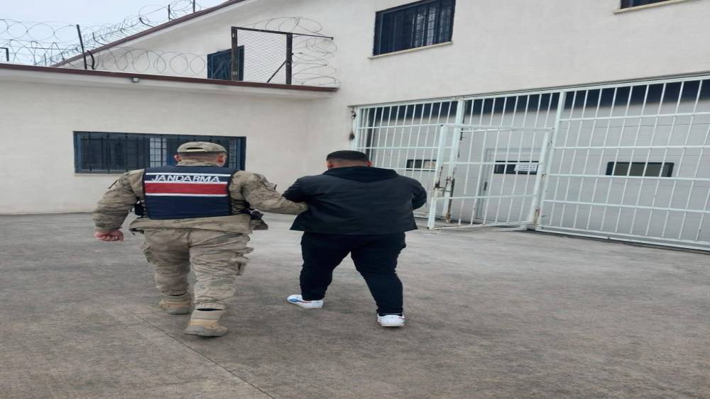 Şanlıurfa&rsquo;da aranan h&uuml;k&uuml;ml&uuml; yakalandı
