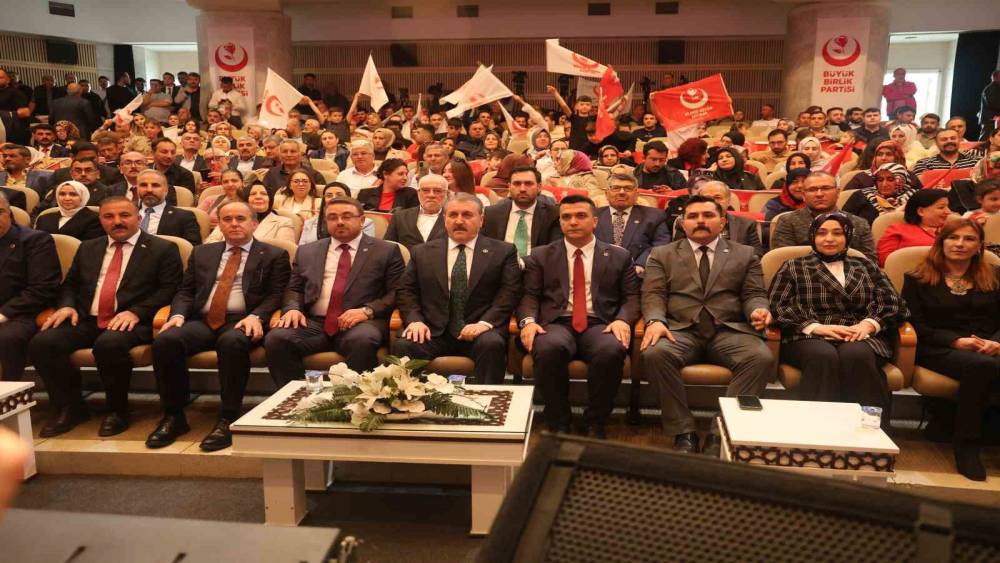 BBP Genel Başkanı Destici: "Bir &ccedil;ocuğumuzun daha k&ouml;pek saldırısında hayatını kaybetmesine tahamm&uuml;l&uuml;m&uuml;z yok"
