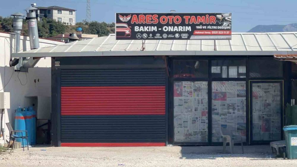 Aracın motor kısmında yaşanan patlama sonrası başına par&ccedil;a isabet eden 13 yaşındaki &ccedil;ırak hayatını kaybetti
