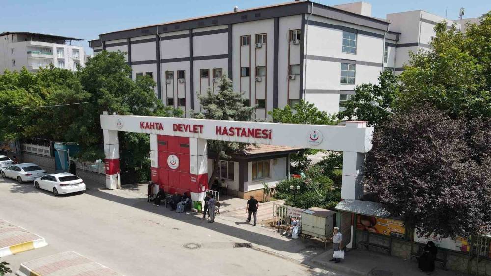 &Ccedil;evre il&ccedil;elerden hastalar varis tedavisi i&ccedil;in Kahta&rsquo;yı tercih ediyor
