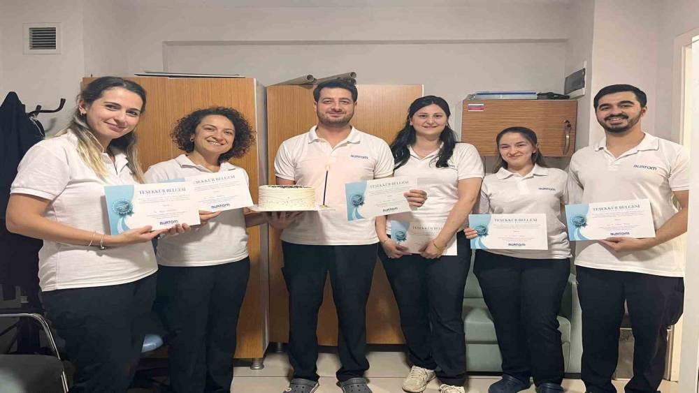 Burtom Sağlık Grubu&rsquo;dan fizyoterapistlere teşekk&uuml;r
