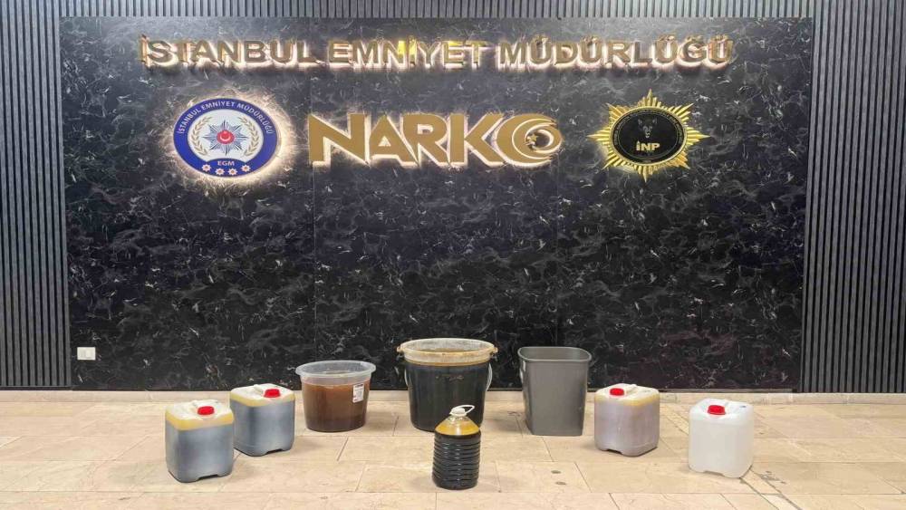 İstanbul&rsquo;da uyuşturucu operasyonları: 11 g&ouml;zaltı
