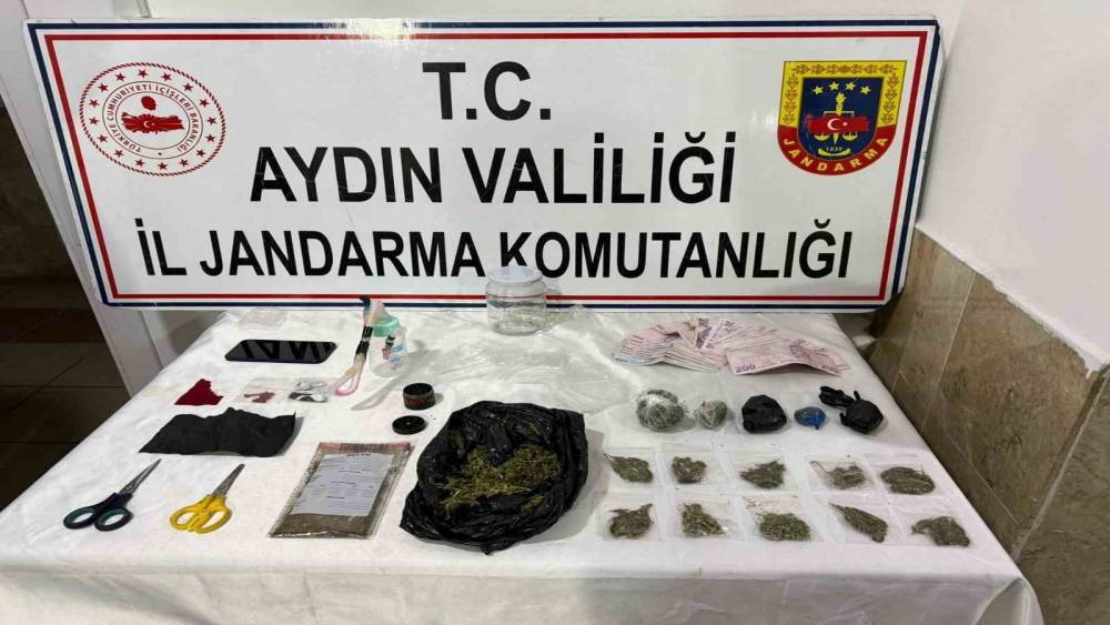 Nazilli&rsquo;deki ev aramasında uyuşturucu deposu ortaya &ccedil;ıktı
