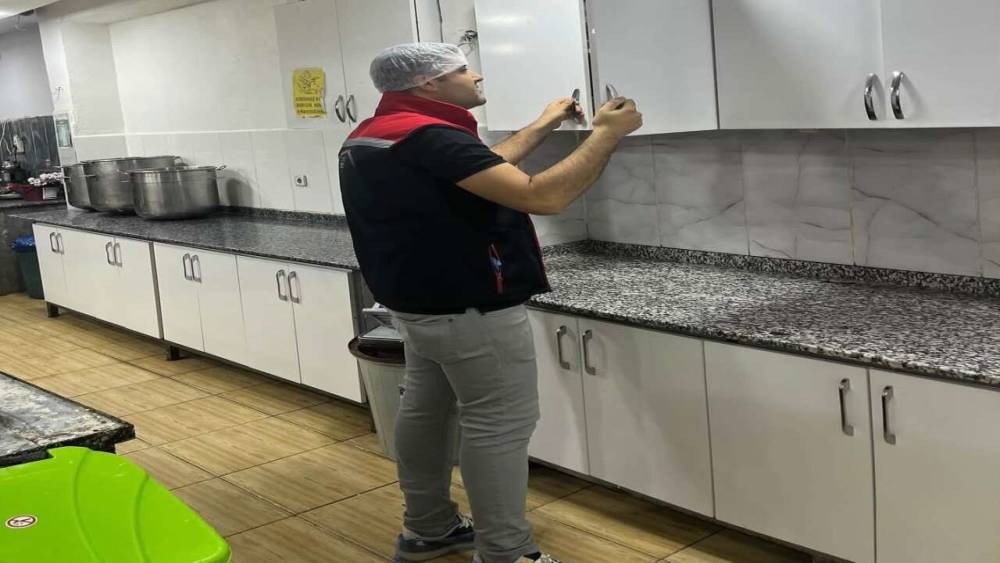 Cizre&rsquo;de gıda işletmelerine sıkı denetim
