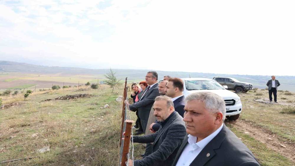 Vezirk&ouml;pr&uuml; Besi OTB Projesi&rsquo;nde saha incelemesi
