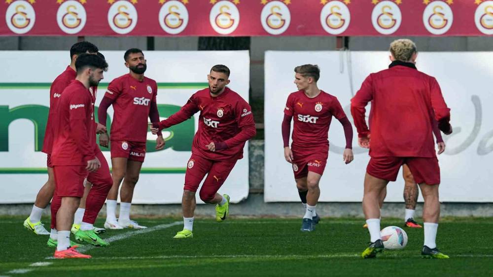 Galatasaray, Samsunspor maçı hazırlıklarını tamamladı
